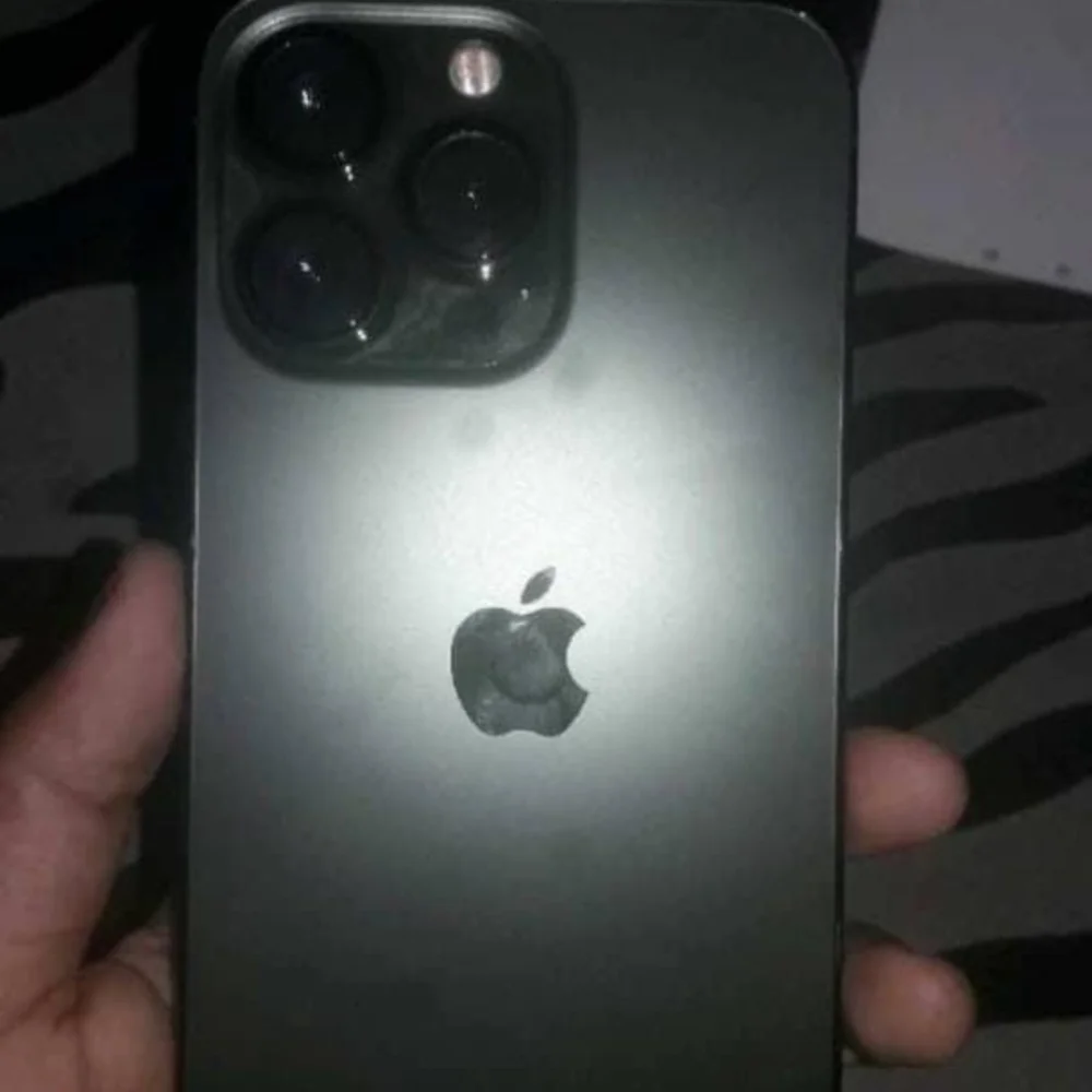 Apple Smartphone with Triple Lens - Dark Gray